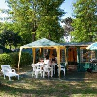 Tent met partytent